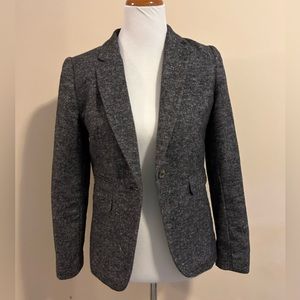 Gray women’s fit blazer from H&M